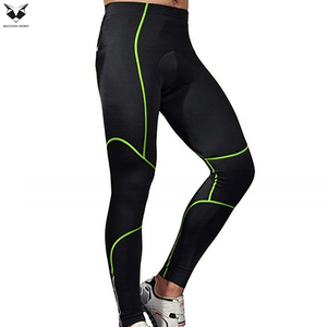 Leggings de compression pour hommes, vêtements de sport et de course, avec logo personnalisé imprimé, produit unique en noir et vert. - Product Image 3