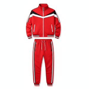 Ensemble de survêtement de football pour hommes en polyester 100 % personnalisé OEM, manches courtes, logo frontal par sublimation, séchage rapide, respirant, 240g - Product Image 1