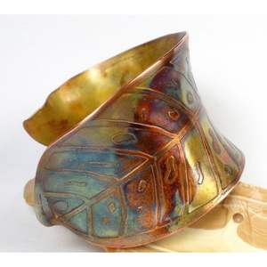 Pulsera de Cobre con Cristales, Moderna y Elegante, Hecha a Mano por RR ENTERPRISES de la India - Product Image 1