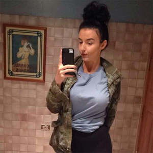 เสื้อยืดแขนยาวทรงหลวมสไตล์วินเทจสำหรับผู้ชาย เสื้อยืดคอเต่าผ้าฝ้ายแขนยาวล้างสีแบบแอซิดวอช - Product Image 3