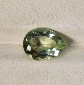 Piedras preciosas sueltas facetadas de pera de amatista verde de laboratorio Piedras cortadas calibradas en tamaños 10X7mm 12X9mm 14X10mm 16X12mm - Product Image 4