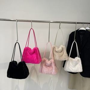 Nuevo Bolso de Hombro de Mujer con Estampado Animal de Piel Sintética, Cierre de Cremallera, Diseño Moderno y Lindo - Product Image 1