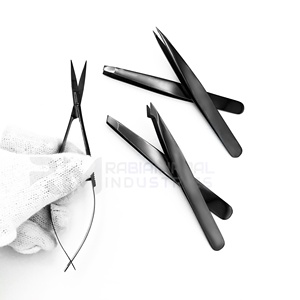 Pince à épiler RMI en acier inoxydable à pointe inclinée 4 points noire et ciseaux à cuticules à ressort légers, luxueux et lavables - Product Image 6