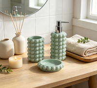 Ensemble de trois accessoires de salle de bain en résine, design personnalisé, produits de salle de bain de haute qualité, vente chaude