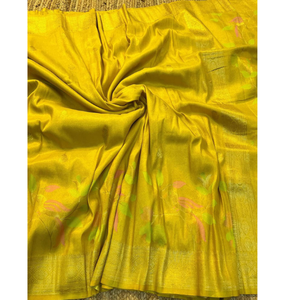 Sari en soie jaune moutarde de luxe avec imprimé floral et bordure tissée en Zari - Product Image 1