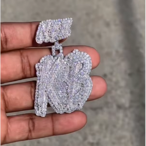 Bijoux Hip Hop de Luxe, Pendentif Personnalisé avec Nom, Pendentif Lettre Logo en Moissanite VVS, pour Hommes - Product Image 1