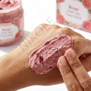Masque facial anti-bronzage à la rose, masque facial éclaircissant à base de plantes pour éliminer le bronzage, éclaircir la peau, booster l'éclat, soin pour tous les types de peau - Product Image 4
