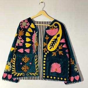 Veste courte brodée à la main de style Suzani floral, veste courte en coton de style bohème Suzani indien pour femmes - Product Image 5