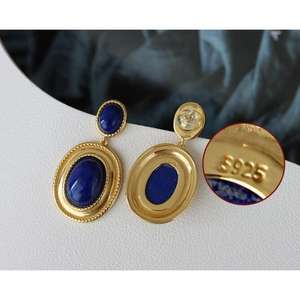 ต่างหูแบบติดหูดีไซน์หรูหราสไตล์ฮ่องกงย้อนยุค ประดับด้วยลาพิส ลาซูลีแท้ ชุบเงิน ของขวัญสำหรับผู้หญิง เหมาะสำหรับงานปาร์ตี้ - Product Image 3