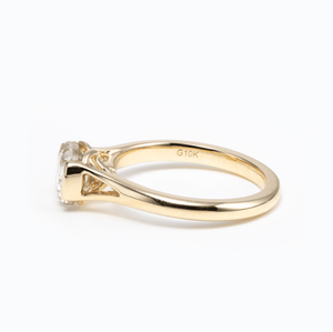 Bague de fiançailles en diamant de laboratoire certifié 2 carats taille coussin 'Old Mine Cut', artisanale, en or rose, avec certificat IGI, bijoux fins - Product Image 5