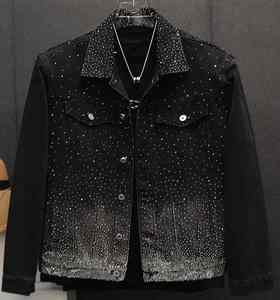 Chaqueta de Mezclilla 100% Algodón para Hombre con Parches de Cuero, Estilo Trucker Biker, Lavado a la Piedra, Múltiples Bolsillos, Precio OEM - Product Image 4