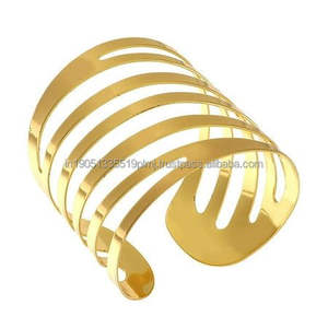 Anneaux de serviette ronds en acier inoxydable plaqué argent et nickel pour mariages et hôtels - Finition dorée élégante, écologiques, fabriqués en Inde - Product Image 3