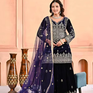 Ramdev Trading – Kurta/Kurti moderne en soie Fendi pour femme, idéal pour les occasions de fête, Diwali et mariages, toutes saisons - Product Image 1