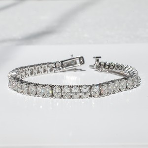 Pulsera de Oro Blanco con Diamantes, Corte Brillante Redondo, Color D, Natural, Certificado GIA, Joyería Clásica para Mujer, para Boda - Product Image 1