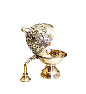 Quemador de Incienso Tradicional Loban, Hecho a Mano en Latón, con Asa, para el Hogar o Mandir - Product Image 3