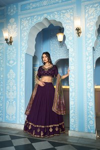 Hermoso Lehenga Choli de Seda Estilo Tradicional para Damas de Honor, con Estampado Digital y Bordado, para Bodas y Fiestas, Diseño Elegante - Product Image 3