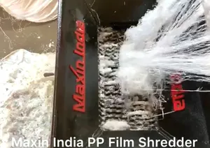 Broyeur de film plastique à double arbre pour applications industrielles – Machine de broyage de déchets plastiques - Product Image 2