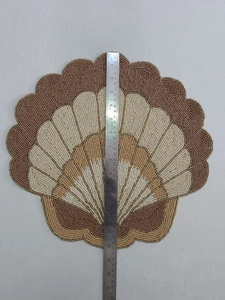 Salvamanteles de Cuentas de Vidrio Bordadas a Mano - Decoración para el Hogar y Festividades en Marrón y Blanco - Product Image 5