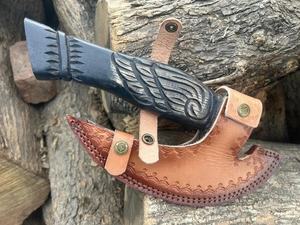 Cortador de Pizza Estilo Vikingo Hecho a Mano, Cuchilla Grabada de Acero con Alto Contenido de Carbono, Mango de Madera, Grado Industrial Personalizado, Pasha Enterprises - Product Image 4