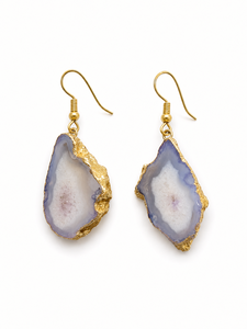 Pendientes de latón originales hechos a mano Ha Gems con drusas de Rajastán - Unisex para bodas y fiestas - Product Image 2