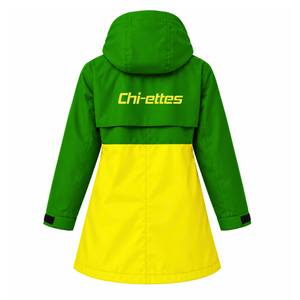 Chaqueta Impermeable Tipo Anorak con Capucha para Mujer, Color Verde y Amarillo, con Bloques de Color, de la Hermandad Chi Eta Phi, con Letras Griegas y Mangas Largas - Product Image 4