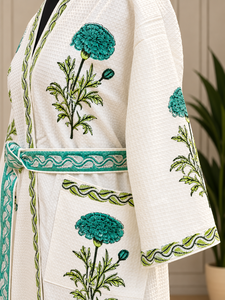 Peignoir Kimono en Coton Imprimé à la Main Motif Floral Marigold Col en V pour Femme et Homme, Robe de Spa, Vêtement Décontracté, Tenue de Salon d'Hôtel, Vente en Gros - Product Image 5