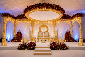 Mandap rond en bois de mariage design, magnifique mandap pour cérémonie de mariage indienne, mandap moderne pour mariage indien multiculturel, Canada - Product Image 4