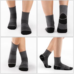 Chaussettes de sport unisexes respirantes personnalisables en coton de haute qualité avec logo personnalisé pour hommes et femmes - Product Image 2
