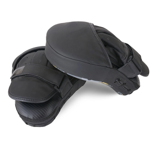 En gros OEM Palettes de frappe et de cible incurvées en cuir synthétique pour Muay Thai, Boxe, MMA, Sparring et Arts Martiaux - Product Image 2