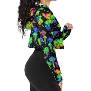 Sudadera corta con capucha para mujer, diseño de última generación, sublimable, transpirable y antibacteriana. - Product Image 4