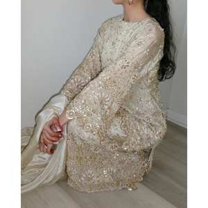 ชุดแต่งกายสำหรับงานปาร์ตี้พิมพ์ลายพื้นล่างสุดหรูของผู้หญิง - Product Image 4