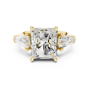 Bague de fiançailles en or jaune avec diamant de laboratoire taille radiant et trois pierres, et bague de mariage avec pierres latérales taille trilune - Product Image 1