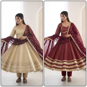 Vestido de Fiesta Moderno con Dupatta, Bordado con Lentejuelas Doradas Cosmos - Product Image 4