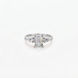 Anillo de Boda de Diamantes Cultivados en Laboratorio con Corte Esmeralda y Pera, Oro Sólido de 10K, 14K, 18K, Certificado IGI, Anillo de Cinco Diamantes - Product Image 4