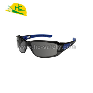 Gafas de Seguridad Deportivas Envolventes A11 con Lentes de Policarbonato Resistentes a Impactos y Protección UV - Product Image 4