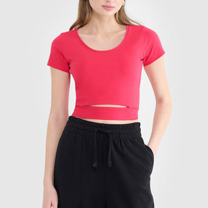 เสื้อครอปท็อปผ้าริบสำหรับออกกำลังกาย ดีไซน์ตัดเย็บแบบใหม่สำหรับผู้หญิง สีสันตามสั่ง ความยาวครอป  พร้อมกางเกงเข้าชุด - Product Image 5
