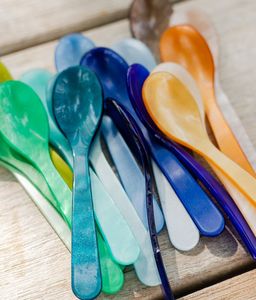 Ensemble de couverts en résine pour fêtes de mariage, service de crème glacée, vaisselle de table, fourchettes et cuillères en résine pour salades, pour restaurants et hôtels - Product Image 3