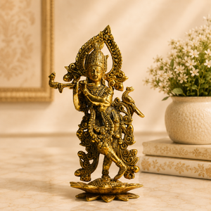 Sculpture artisanale en laiton du dieu Krishna jouant de la flûte, objet décoratif hindou pour mandir et décoration intérieure - Product Image 5