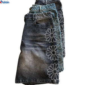 Short en jean d'été personnalisé pour homme, style streetwear hip-hop avec strass en cristal et effet vieilli rétro ample - Product Image 1