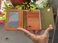 Dompet Kulit Asli Model Gelang Cokelat dengan Patch Gaya Barat, Dompet Serbaguna Kulit Berwarna