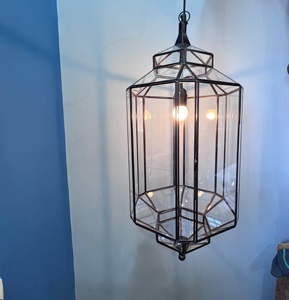 Lámpara Colgante Decorativa LED con Marco Negro de Vidrio/Latón, Luz Blanca Cálida Suave, Forma Larga y Grande, para Sala de Estar - Product Image 4