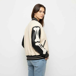 เสื้อแจ็คเก็ตเบสบอลสไตล์วินเทจผ้าเชนิลล์หนานุ่ม คุณภาพสูง สำหรับผู้ชายและผู้หญิง เหมาะสำหรับใช้งานกลางแจ้งในฤดูหนาว - Product Image 3