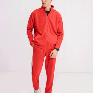 <span class=keywords><strong>Tuta</strong></span> sportiva da uomo rossa con blocchi di colore, giacca con zip e collo alto e <span class=keywords><strong>pantaloni</strong></span> lunghi. - Product Image 2