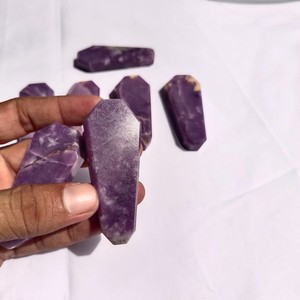 Lepidolite en forme de cercueil, cristal poli, export en vrac - Product Image 2