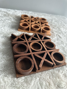 Jeu de société décoratif en bois fait main Tic Tac Toe avec pièces métalliques - Product Image 2
