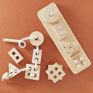 Juguetes de Madera Natural para Bebés, para el Aprendizaje Temprano, el Desarrollo Sensorial, la Coordinación Mano-Ojo y Actividades de Juego Seguras para el Día a Día - Product Image 1