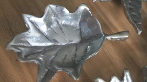 Silver Leaf Shape Metal Plate <b>Set</b> Of 4 Decorative <b>Serving</b> <b>Dish</b> Ideal For Snacks Dry Fruits Table Decor And Kitchen Styling Use - Product Image 6