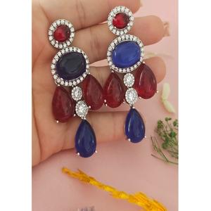 ต่างหูแฟชั่นคอลเลคชั่นหรูหรา คุณภาพสูง ประกายระยิบระยับ ดีไซน์โดดเด่น เหมาะสำหรับผู้หญิง สวมใส่ในงานกลางคืน หรืองานปาร์ตี้ - Product Image 2