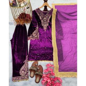 Ensemble de costume violet tendance 2XL de Aarohi Designer avec dupatta, élégant et à la mode - Product Image 6
