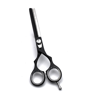 Ciseaux de coiffure professionnels de qualité salon, 6 pouces, revêtement titane, finition poudrée, en acier inoxydable, tranchants - Product Image 4